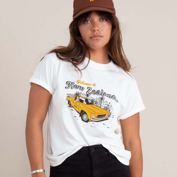Tees Welcome To Nz Premium Tee Women Fast Off White